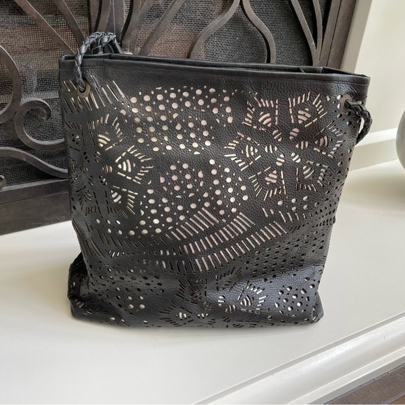 Origenes by David Luna Large Leather Shoulder Bag - Picture 2 of 12